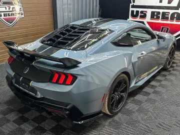 Mustang 5.0 GT Premium Dark Horse look Recaro