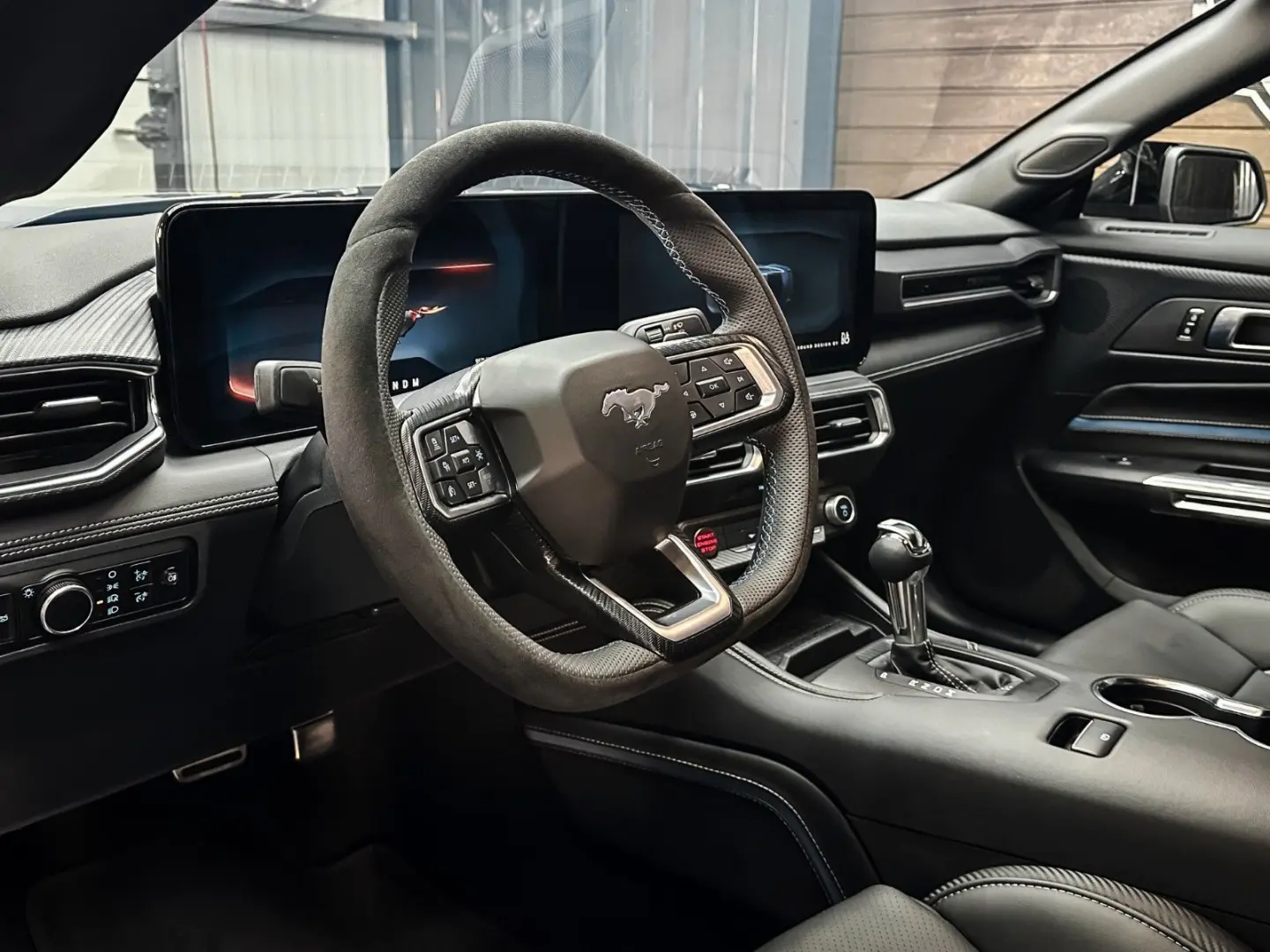 Mustang 5.0 GT Premium Dark Horse look Recaro