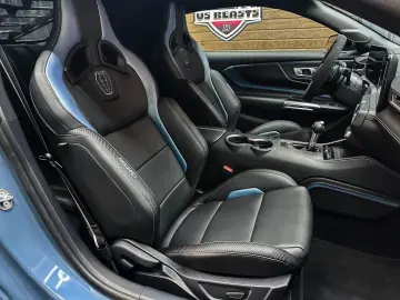 Mustang 5.0 GT Premium Dark Horse look Recaro