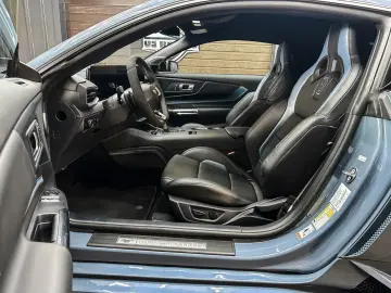 Mustang 5.0 GT Premium Dark Horse look Recaro