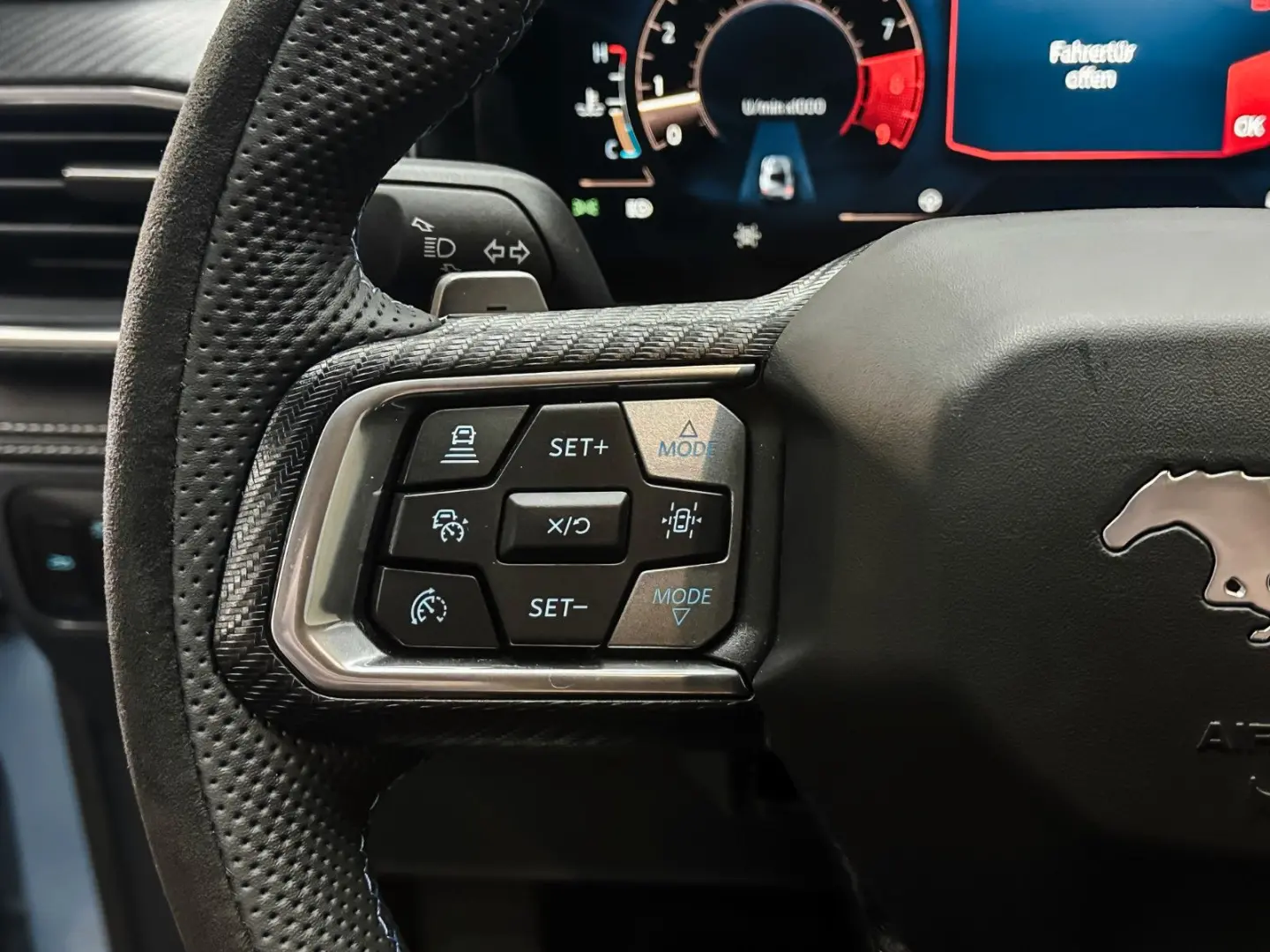 Mustang 5.0 GT Premium Dark Horse look Recaro