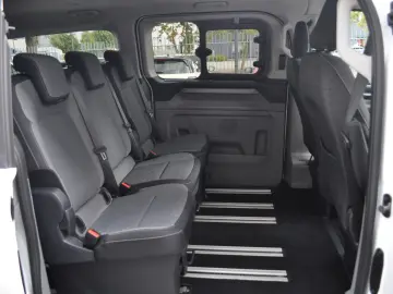 TOURNEO CUSTOM BUS 320 L2 TITANIUM FWD