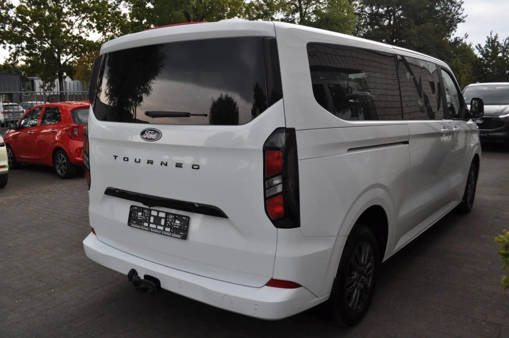 TOURNEO CUSTOM BUS 320 L2 TITANIUM FWD