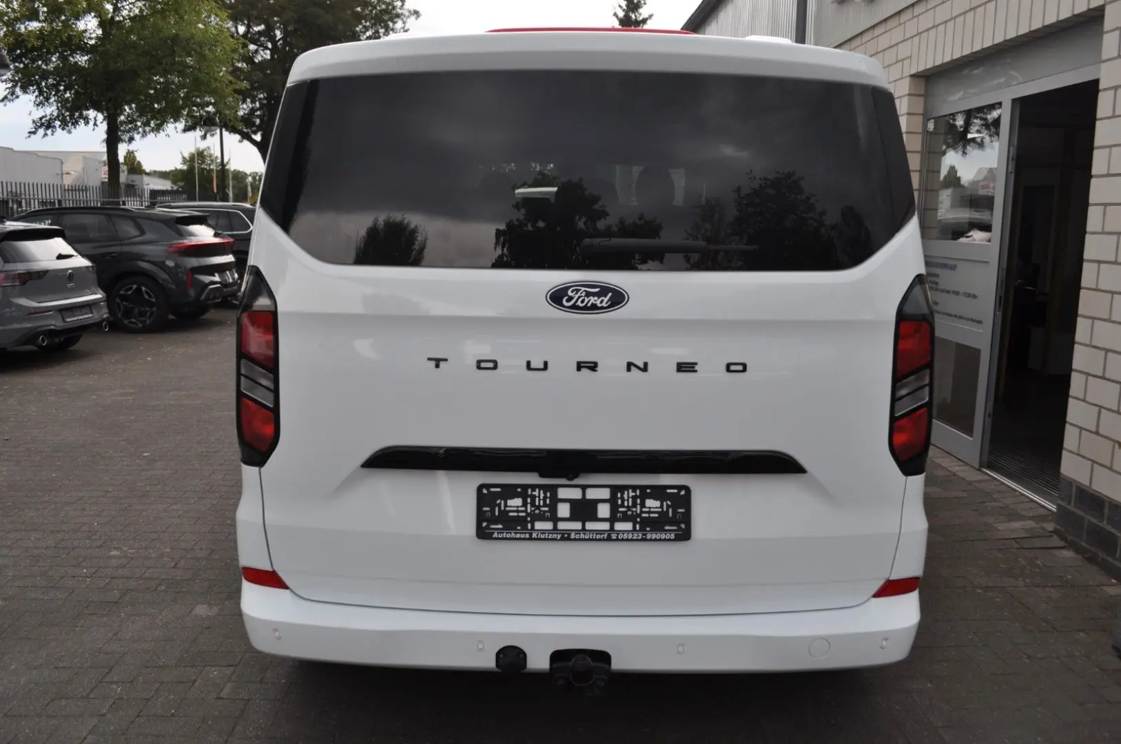 TOURNEO CUSTOM BUS 320 L2 TITANIUM FWD
