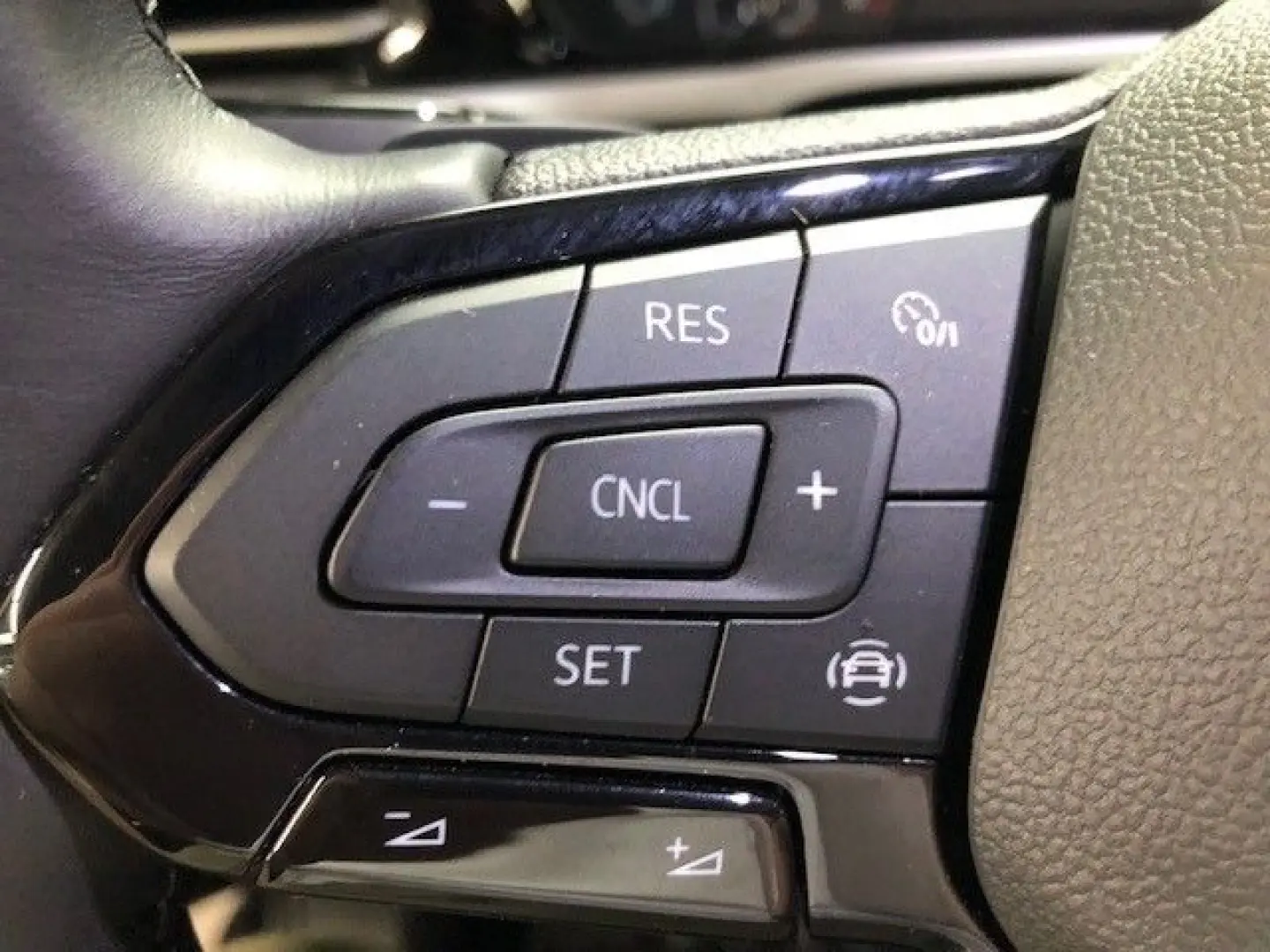 Tourneo Active 1.5 EcoBoost DSG Panorama Navi LE
