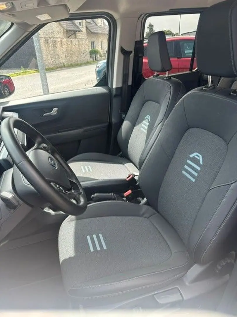 Tourneo Courier Active