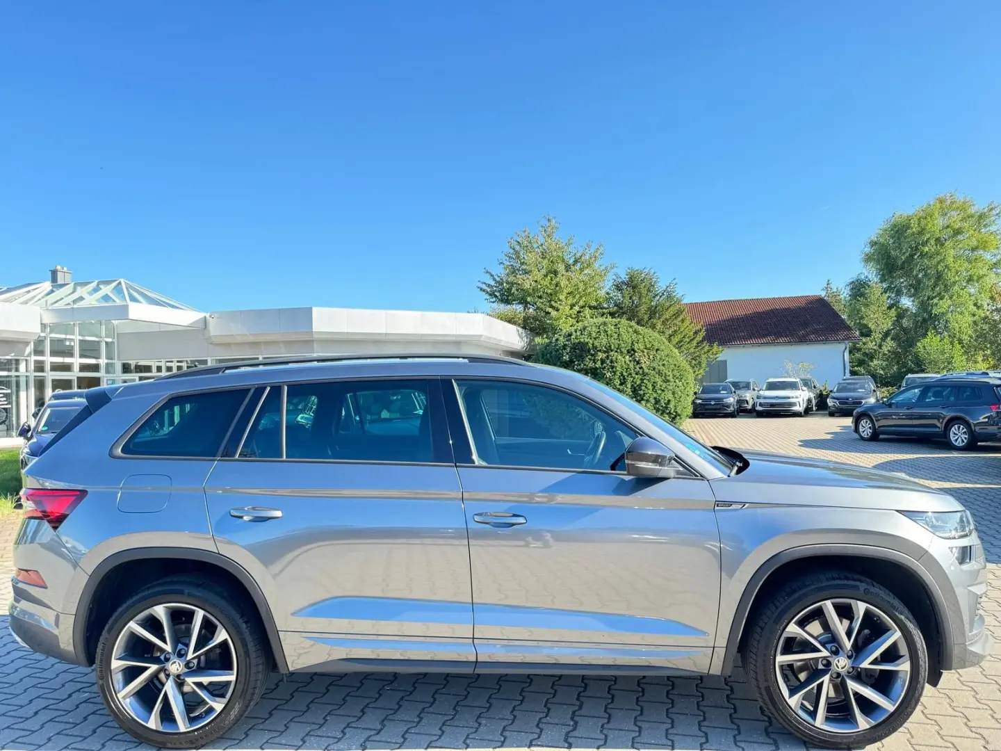 Kodiaq 2.0 Sportline 4x4 Navi AHK 360°StHeizung