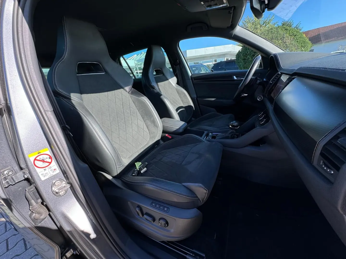 Kodiaq 2.0 Sportline 4x4 Navi AHK 360°StHeizung