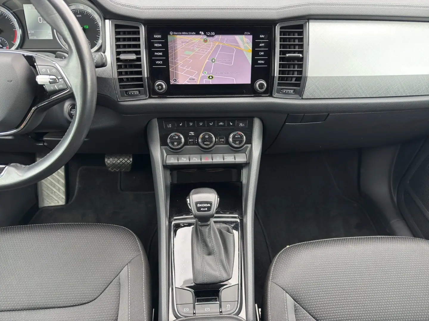 Kodiaq 2.0 TOUR 4X4 AHK LM19 EKLAPPE NAVI SITZHZ