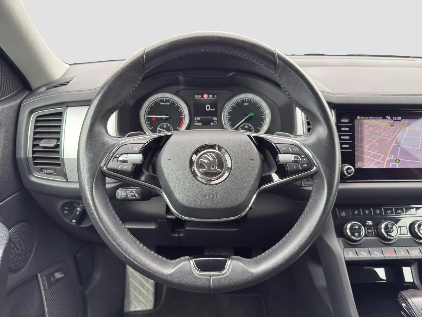 Kodiaq 2.0 TOUR 4X4 AHK LM19 EKLAPPE NAVI SITZHZ