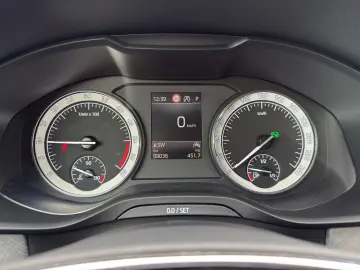 Kodiaq 2.0 TOUR 4X4 AHK LM19 EKLAPPE NAVI SITZHZ