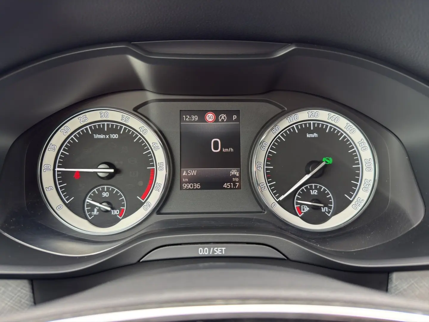 Kodiaq 2.0 TOUR 4X4 AHK LM19 EKLAPPE NAVI SITZHZ