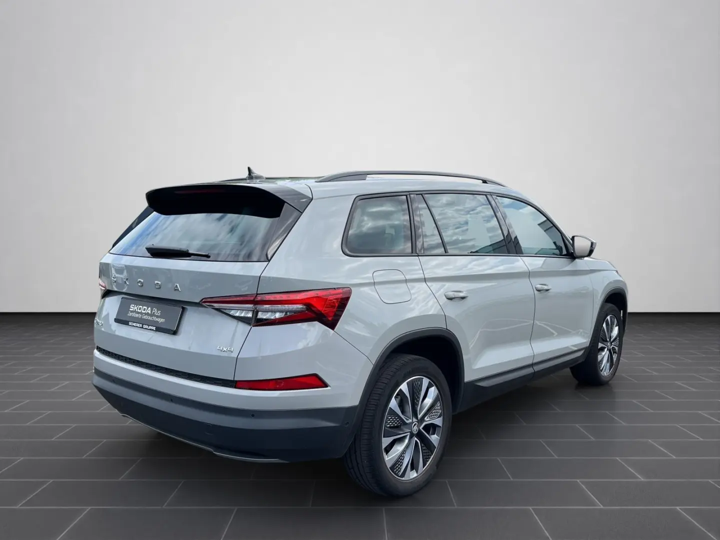 Kodiaq Ambition 2,0 TDI DSG 4x4 NAVI AHK PANO ST
