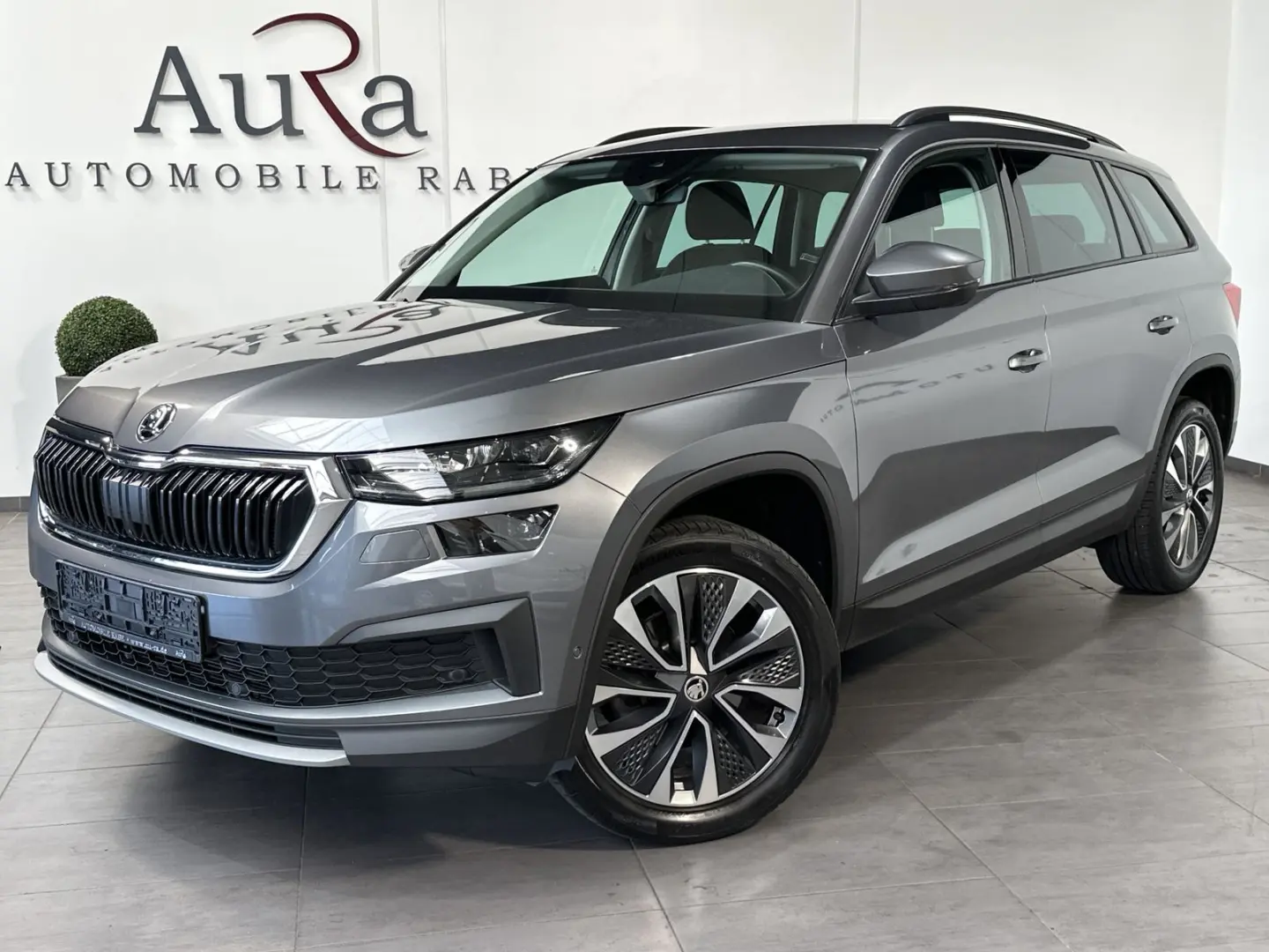 Kodiaq 2.0 TDI DSG Tour NAV+LED+360°+AHK+CARPLAY