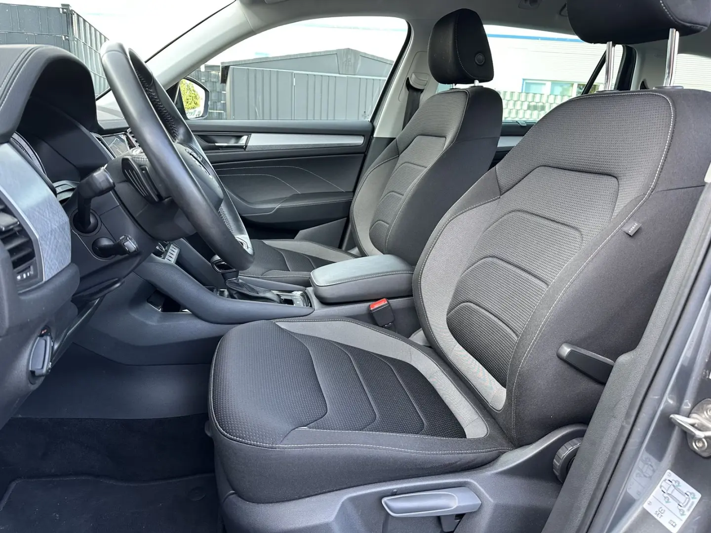 Kodiaq 2.0 TDI DSG Tour NAV+LED+360°+AHK+CARPLAY