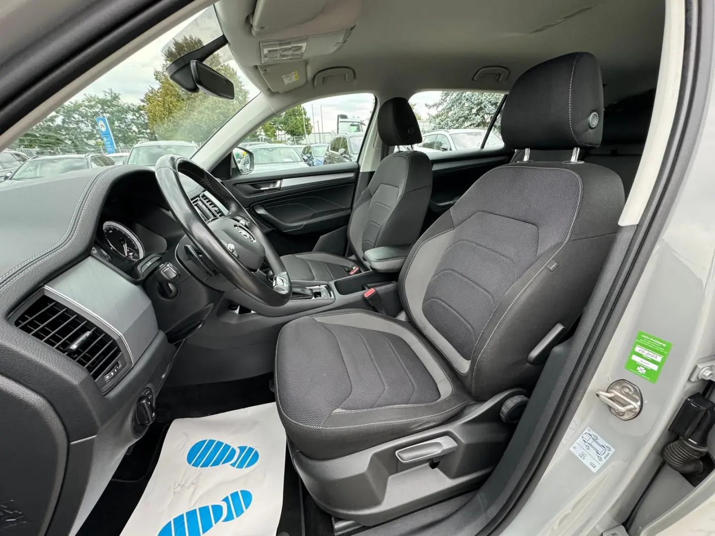 Kodiaq 2.0TDI Ambition AHK 7-Sitze LED Alu 17´