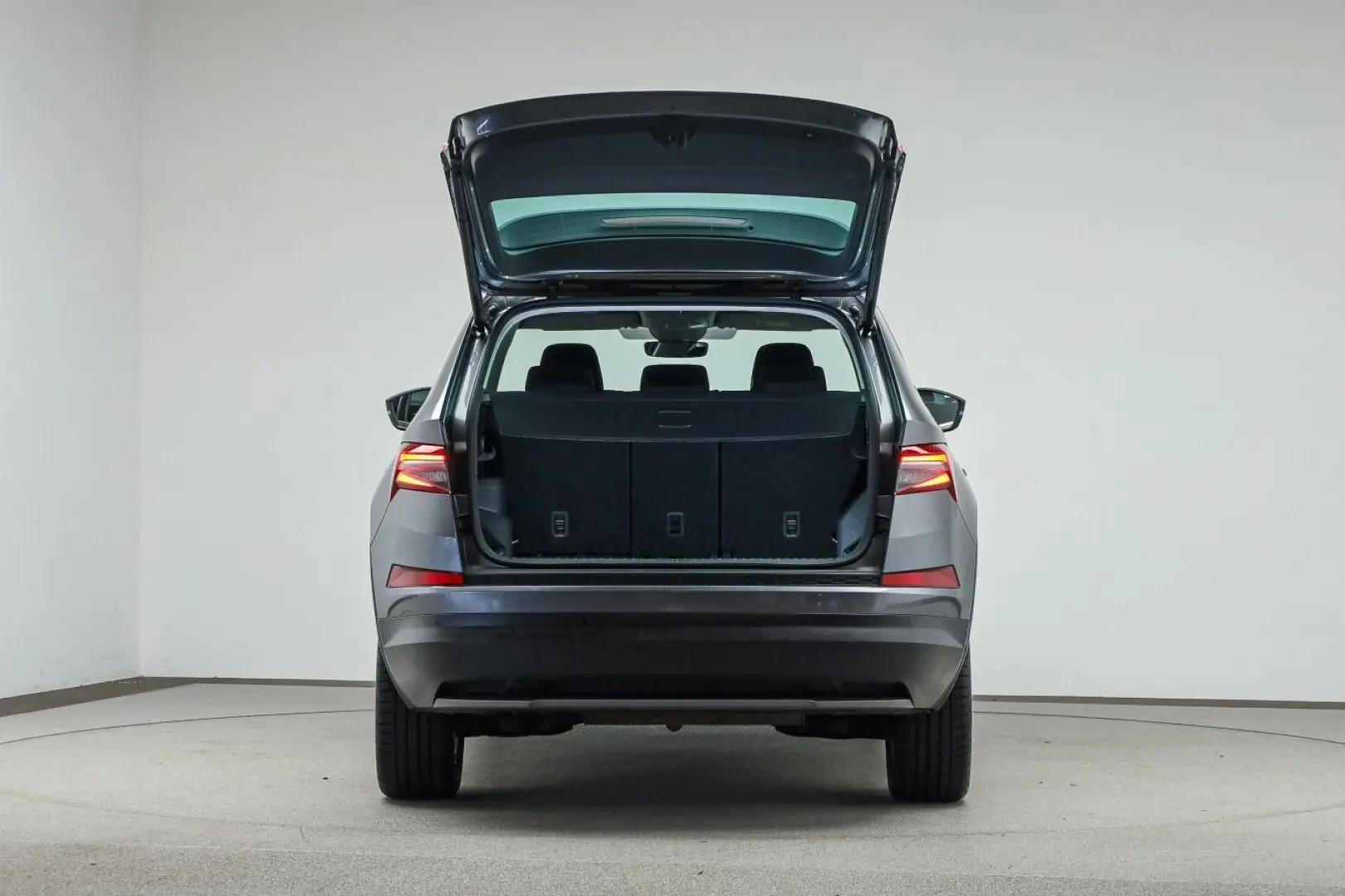 Kodiaq 1.5 TSI DSG TOUR*CANTON*STHZG*MATRIX*PDC*
