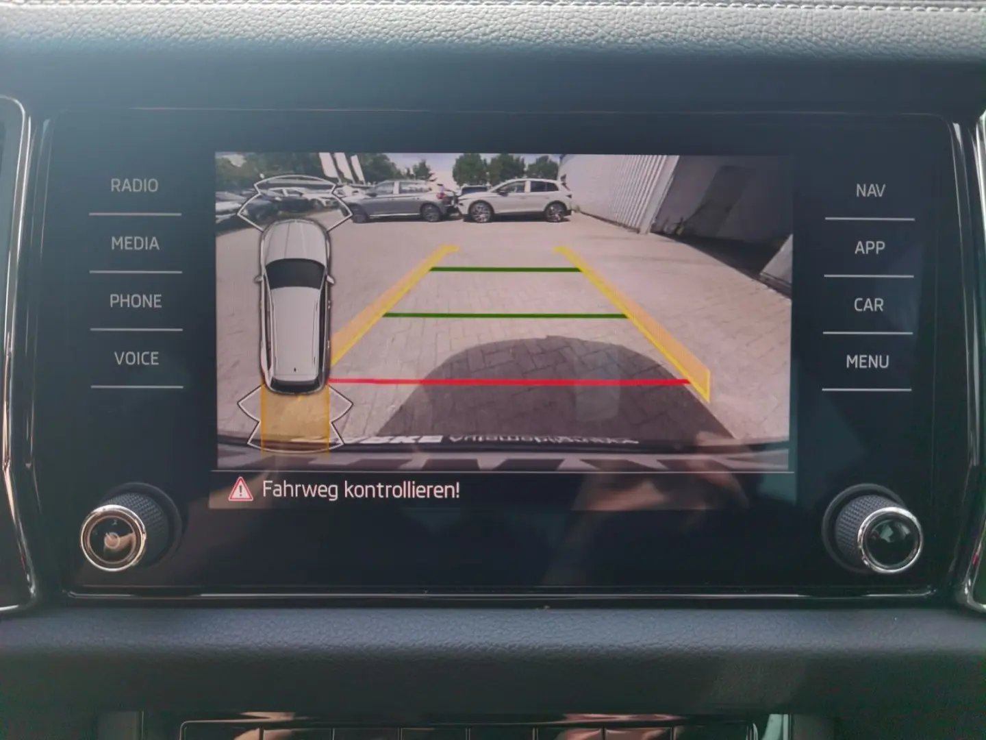 Kodiaq 1.5 TSI DSG Tour  Navi LED Kamera PDC LM 