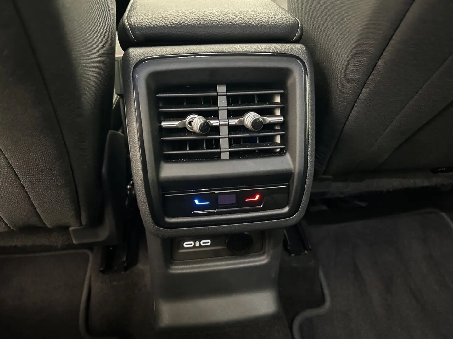 Kodiaq 1.5 TSI Selection DSG*7-Sitzer*HUD*LED*Vi