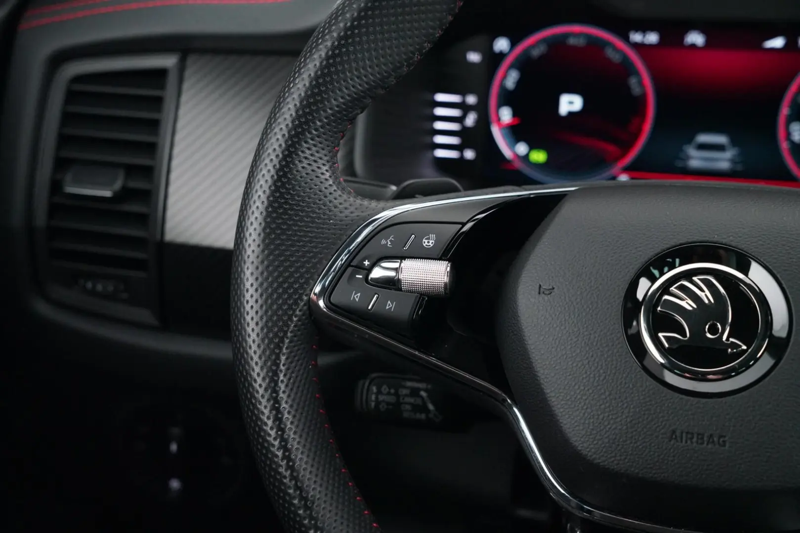 KODIAQ RS 2.0TSI DSG 4X4 ACC-TEMPOMAT+MATRIXuvm