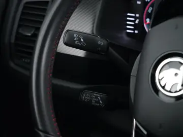KODIAQ RS 2.0TSI DSG 4X4 ACC-TEMPOMAT+MATRIXuvm
