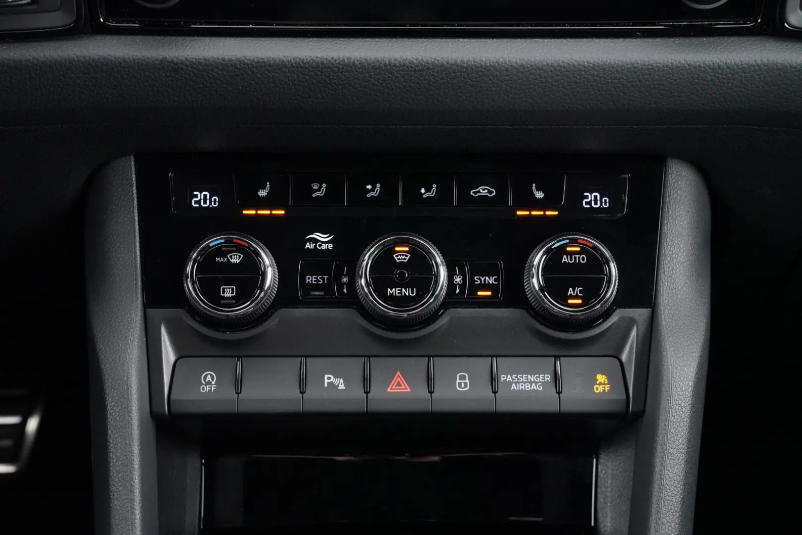KODIAQ RS 2.0TSI DSG 4X4 ACC-TEMPOMAT+MATRIXuvm