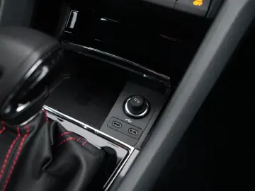 KODIAQ RS 2.0TSI DSG 4X4 ACC-TEMPOMAT+MATRIXuvm