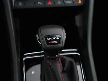KODIAQ RS 2.0TSI DSG 4X4 ACC-TEMPOMAT+MATRIXuvm