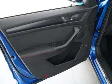 KODIAQ RS 2.0TSI DSG 4X4 ACC-TEMPOMAT+MATRIXuvm