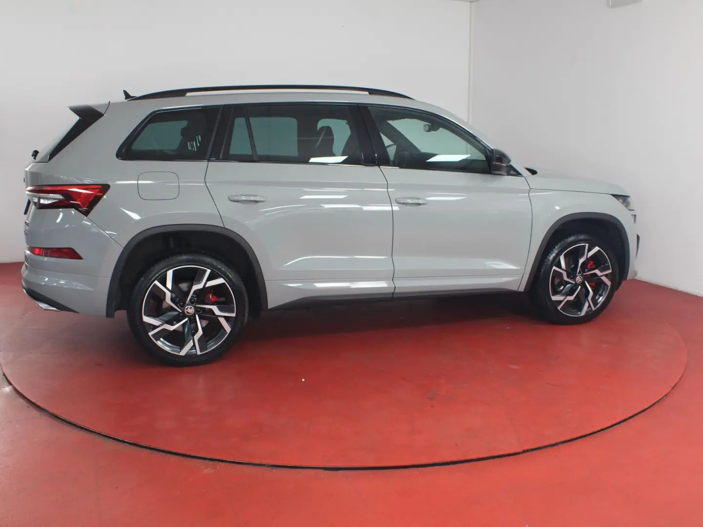 Kodiaq Skoda Kodiaq RS 2.0TSI DSG 4x4 475,-ohne