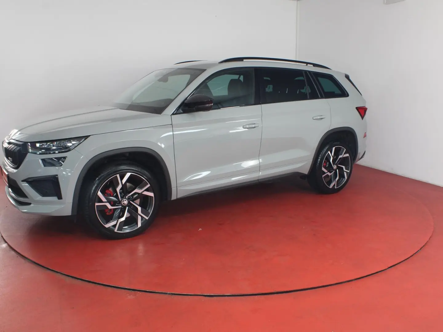 Kodiaq Skoda Kodiaq RS 2.0TSI DSG 4x4 475,-ohne