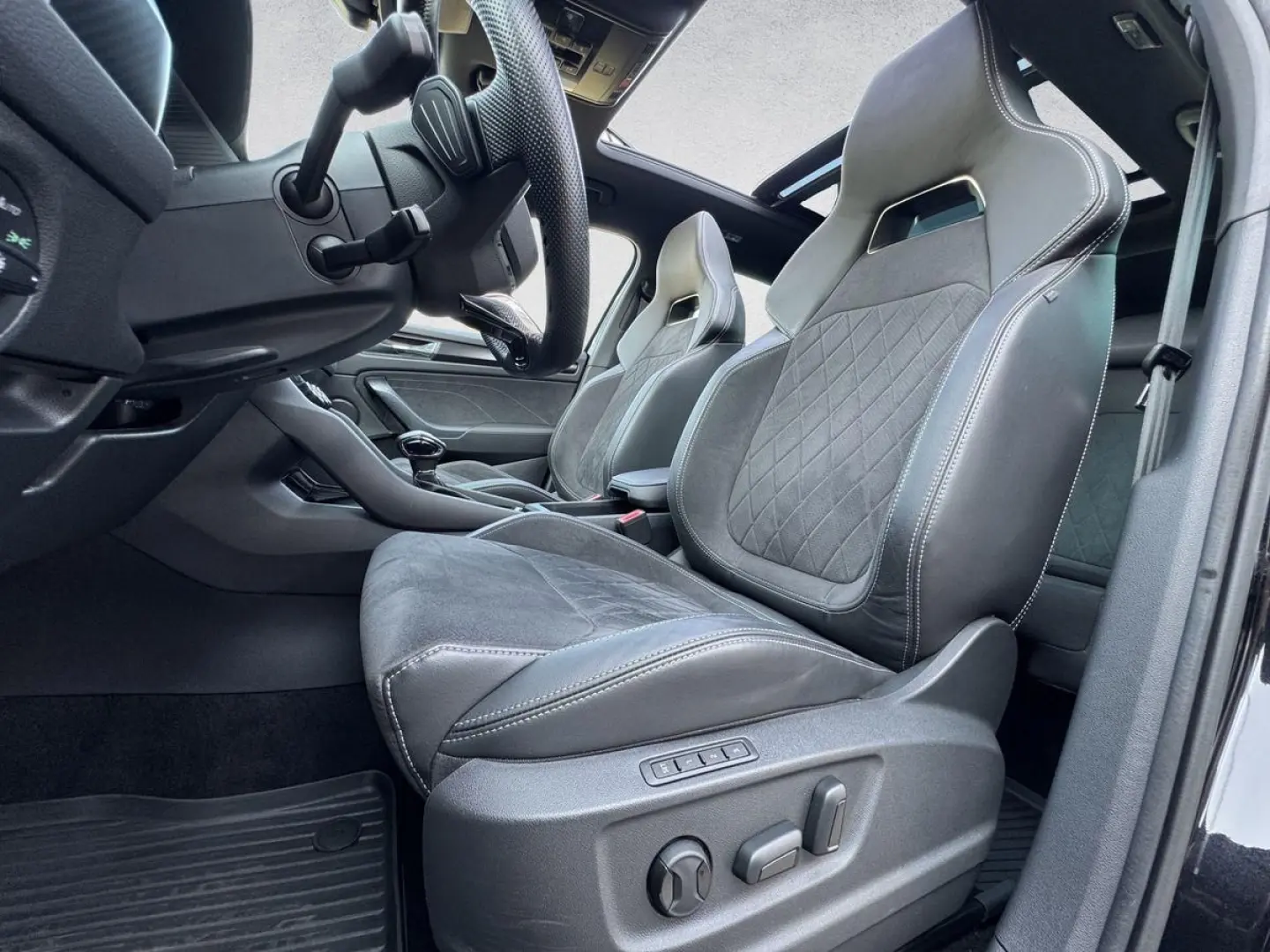 Kodiaq Sportline 4x4 7Sitze Matrix Pano AHK STHZ