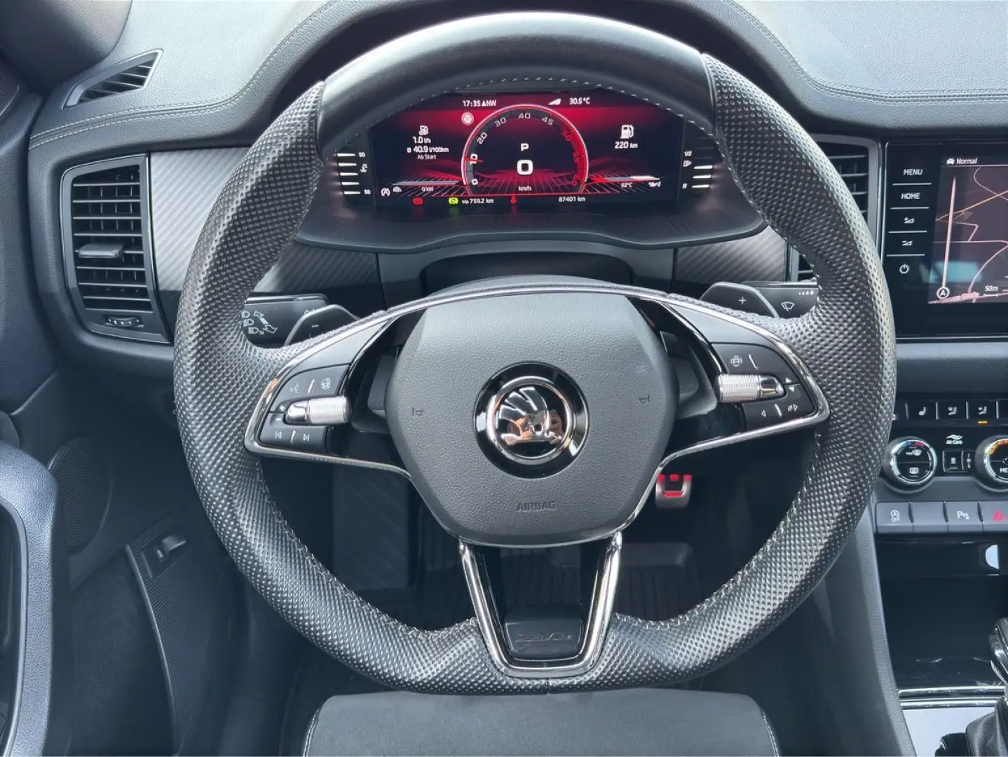 Kodiaq Sportline 4x4 7Sitze Matrix Pano AHK STHZ