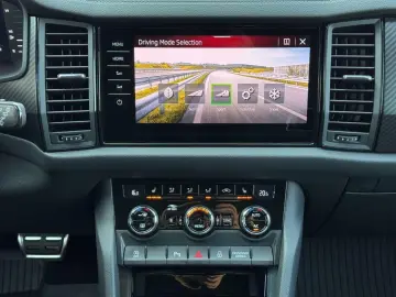 Kodiaq Sportline 4x4 7Sitze Matrix Pano AHK STHZ