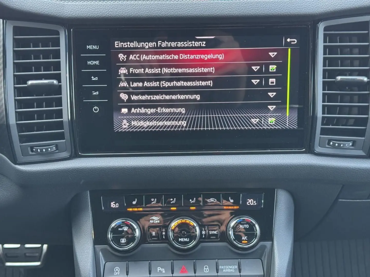 Kodiaq Sportline 4x4 7Sitze Matrix Pano AHK STHZ