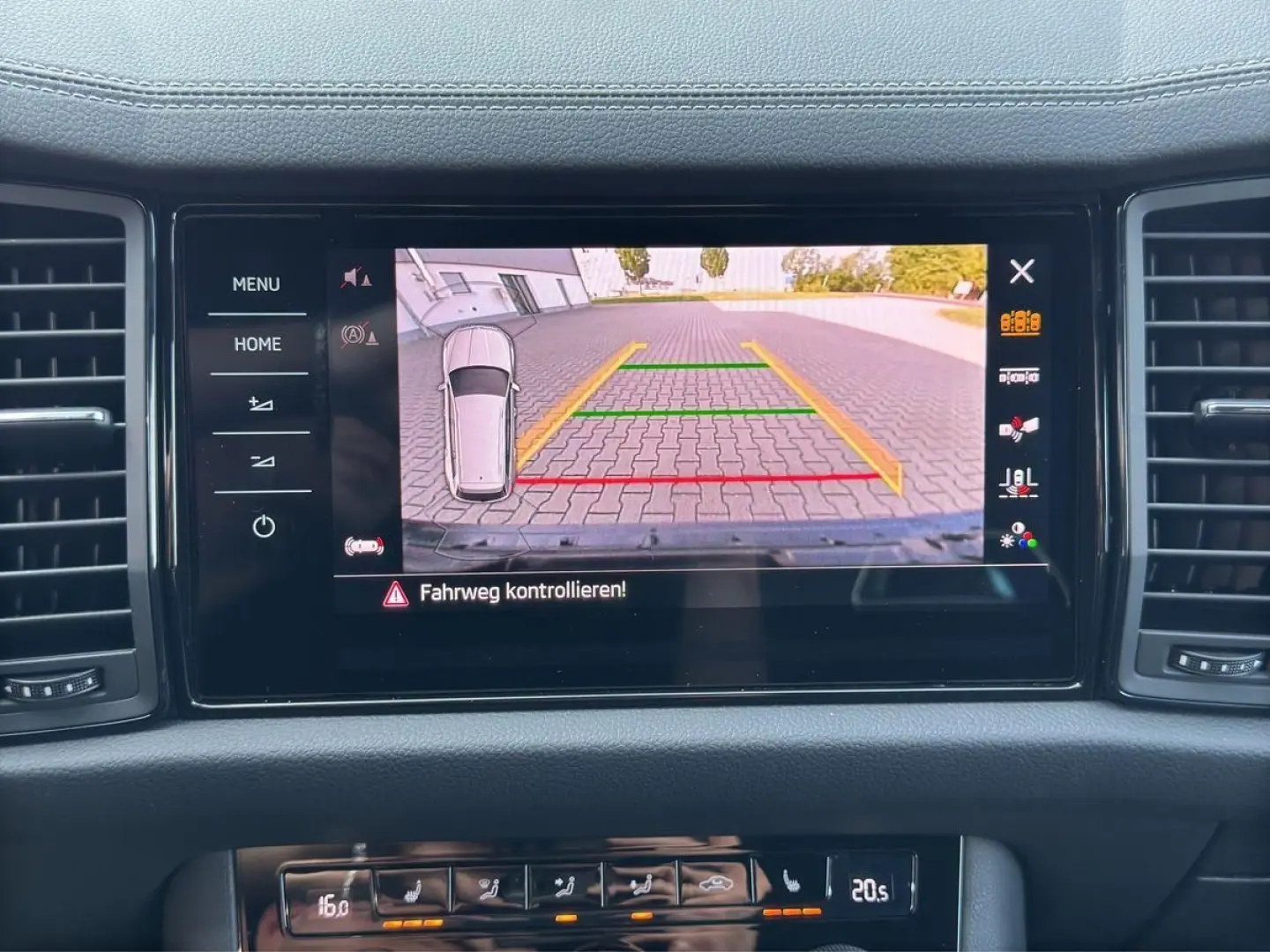 Kodiaq Sportline 4x4 7Sitze Matrix Pano AHK STHZ