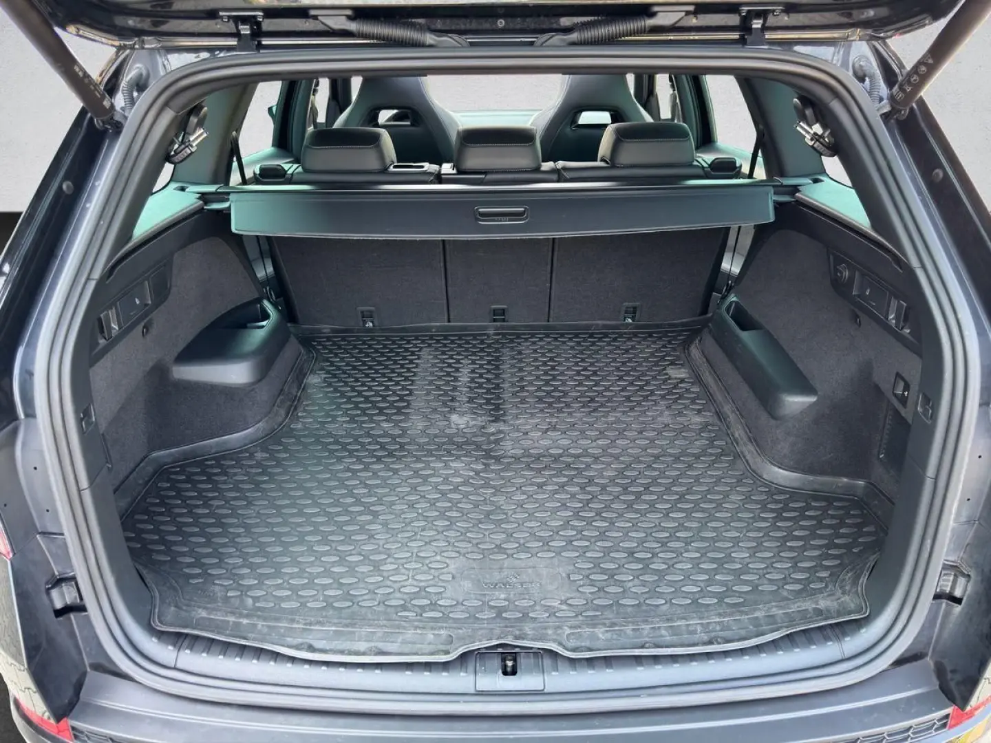 Kodiaq Sportline 4x4 7Sitze Matrix Pano AHK STHZ