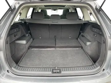 Kodiaq Selection 4x4 TDI DSG|7-S|PANO|AHK|5J-GAR