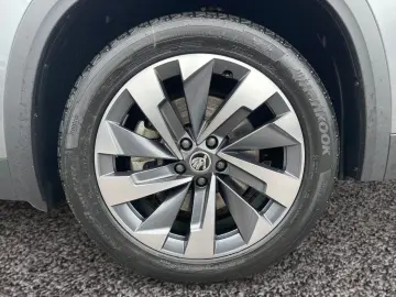 Kodiaq Selection 4x4 TDI DSG|7-S|PANO|AHK|5J-GAR