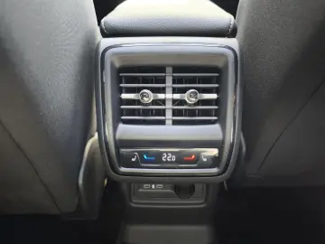 Kodiaq 1.5 TSI Selection PANO,AHK,KAM,7-Sitzer