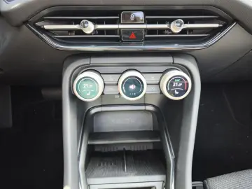 Kodiaq 1.5 TSI Selection PANO,AHK,KAM,7-Sitzer
