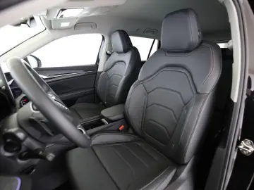 Kodiaq Selection iV  Matrix Navi RFK HUD AHK ACC