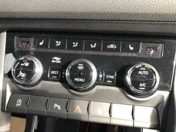 Kodiaq STYLE 2.0 TDI DSG 4x4 AHK+NAVI+MATRIX+ACC