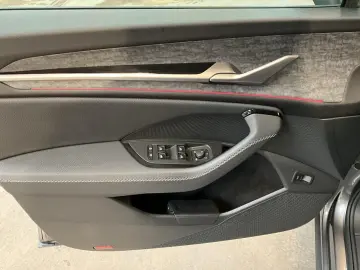 Kodiaq Selection+DSG+SUITE-Black+AHK