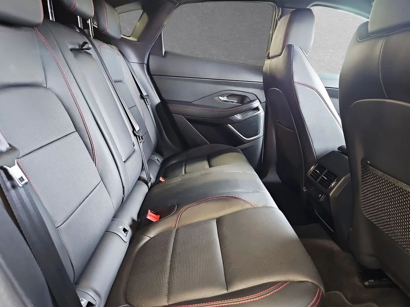 E-Pace D180 AWD Chequered Flag