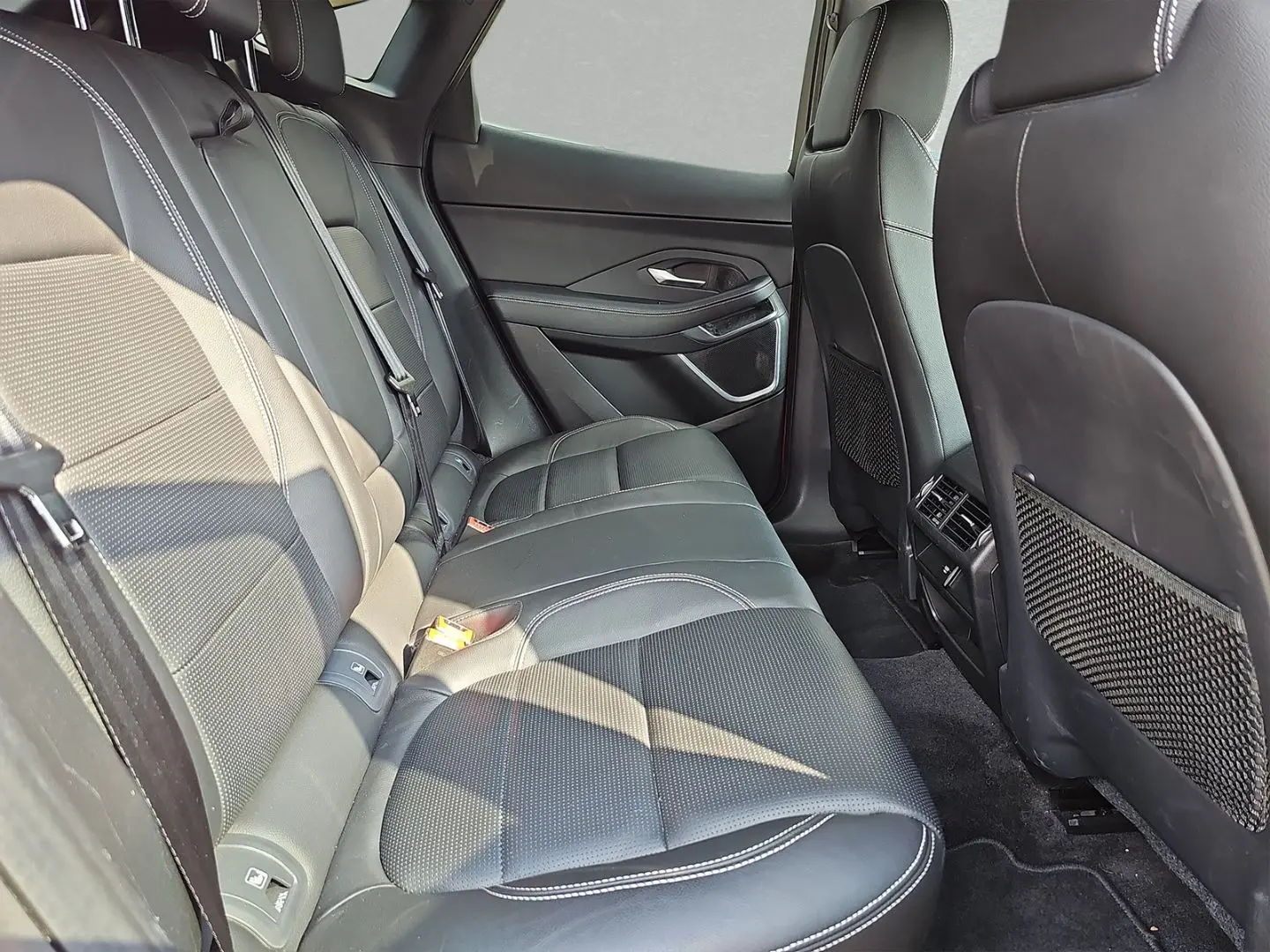 E-Pace D180 R-Dynamic SE AHK ACC WINTER DAB