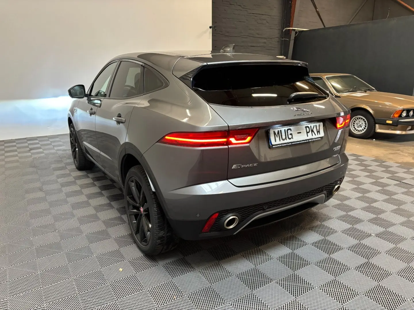 E-Pace P250 HSE AWD*VirtualCo.-LED-ACC-Kamera*