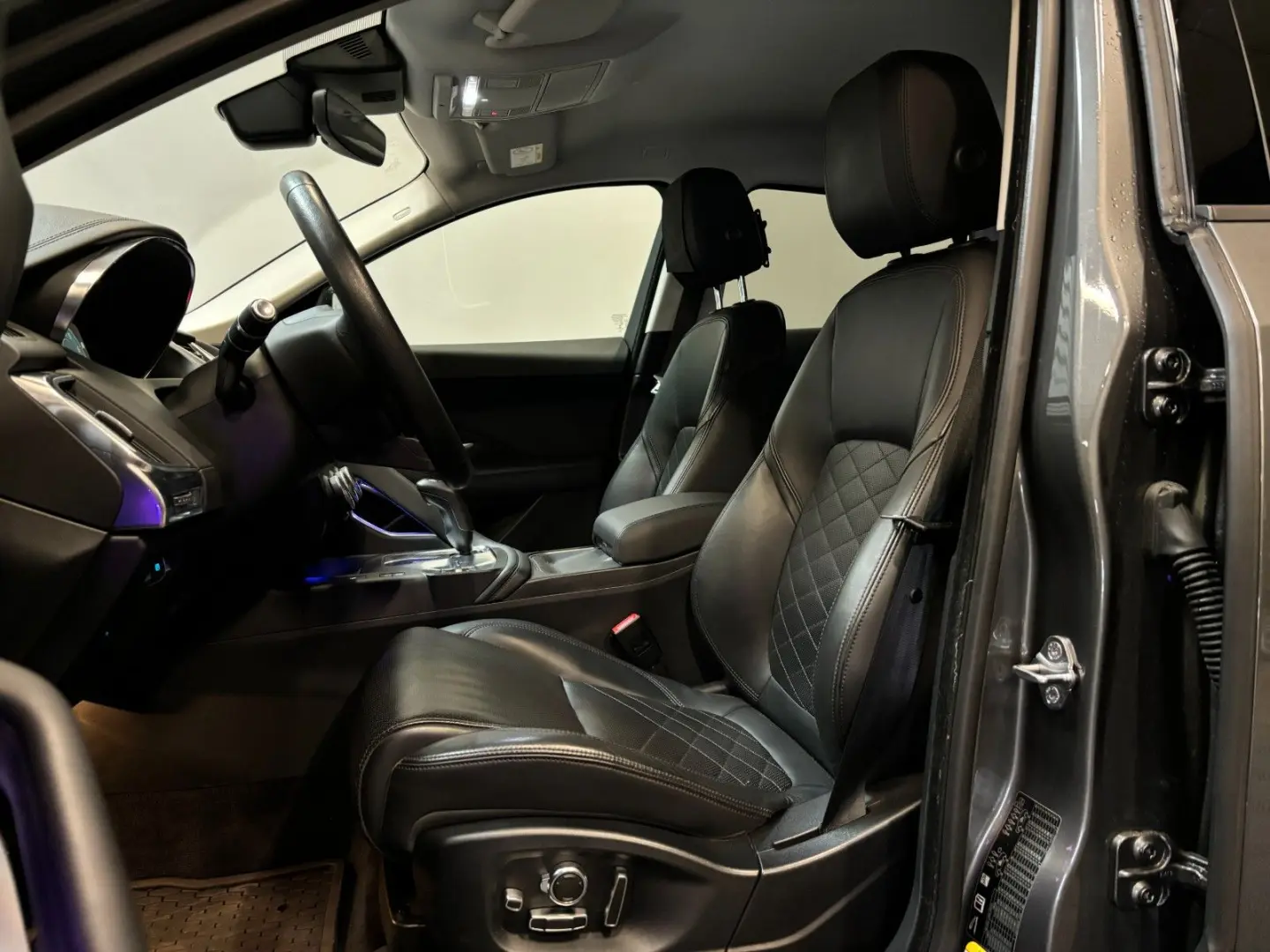 E-Pace P250 HSE AWD*VirtualCo.-LED-ACC-Kamera*