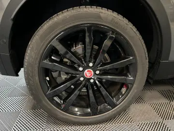 E-Pace P250 HSE AWD*VirtualCo.-LED-ACC-Kamera*