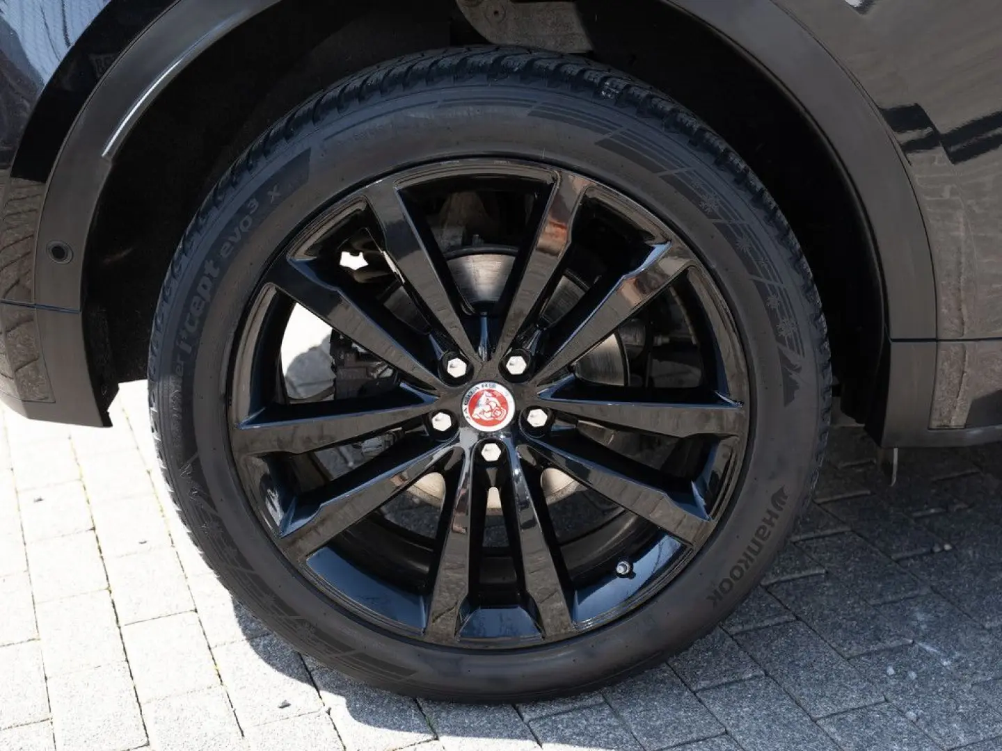 E-Pace D150 AWD R-Dynamic SE KAMERA ACC LED AHK